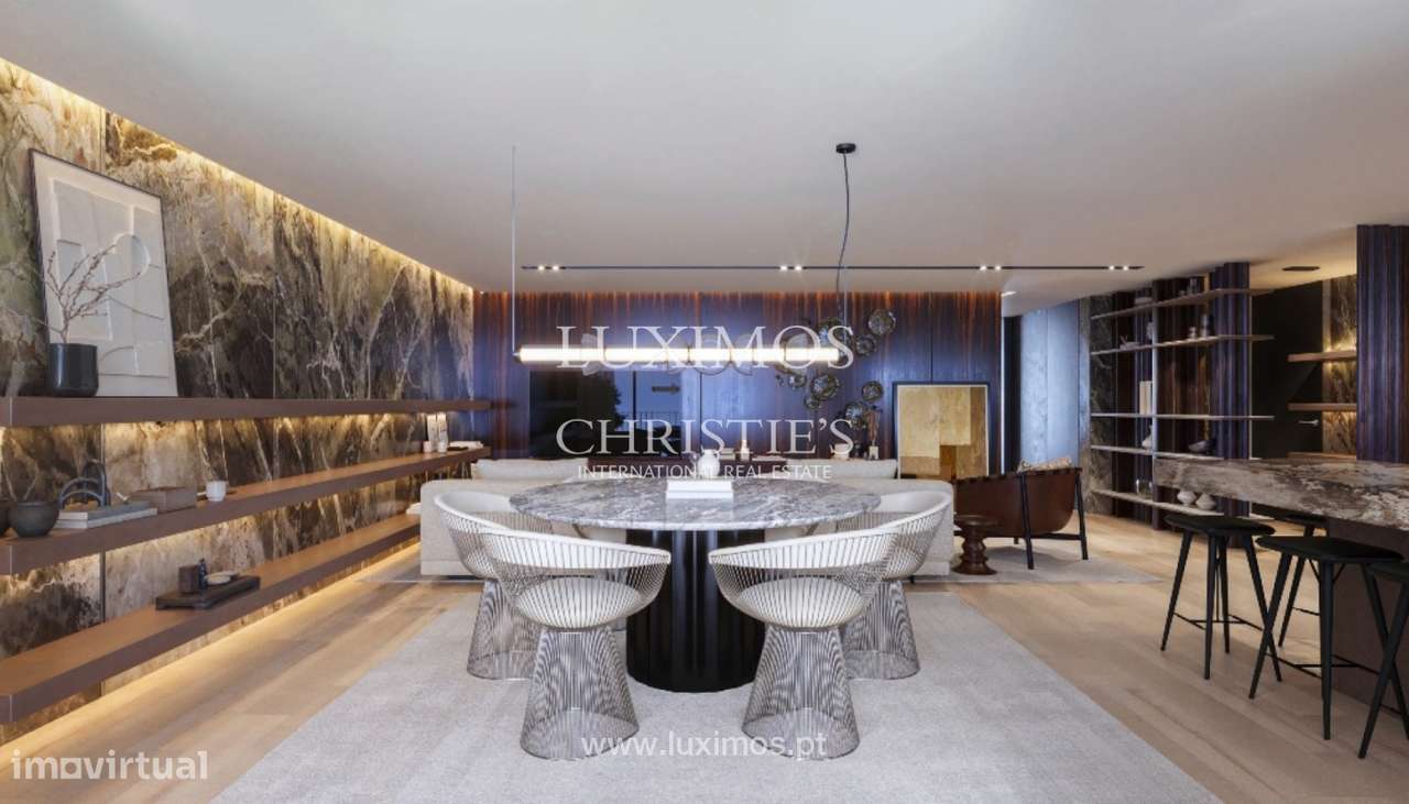 Apartamento T3 de luxo com varanda à venda no centro do Porto - Grande imagem: 4/10