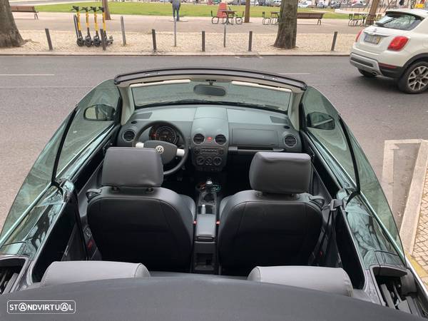 VW New Beetle Cabriolet 1.9 TDi Top Couro - 22