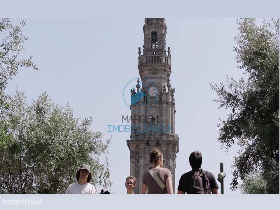 T2+1 c/32m2 terraço + varanda, estacion.duplo + arrumo-16