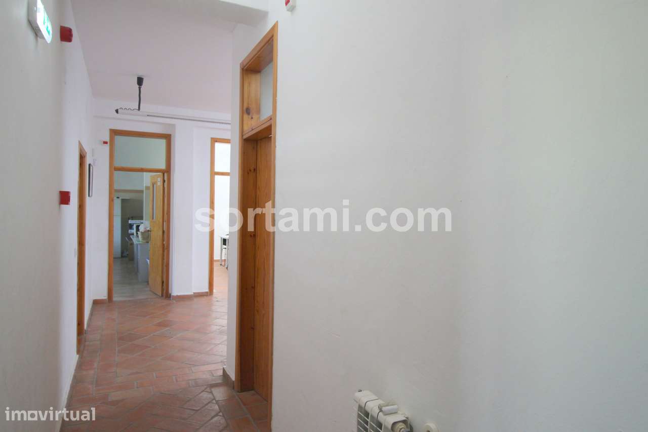 Prédio >=T10 Venda em São Brás de Alportel,São Brás de Alportel - Grande imagem: 4/27