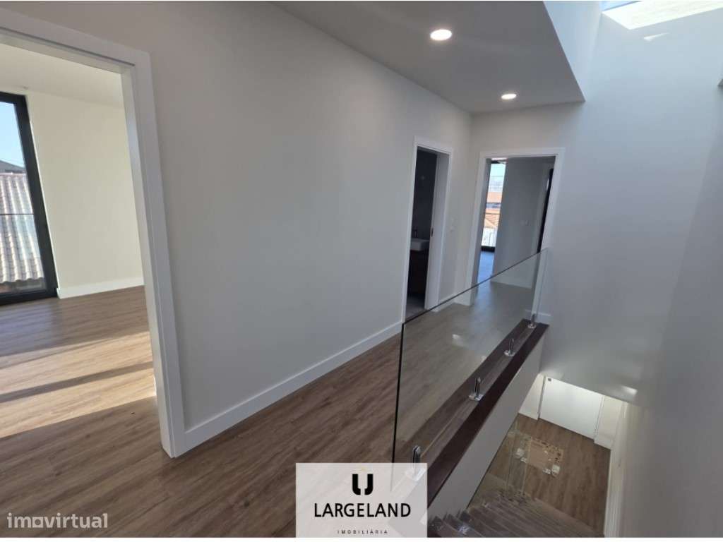 Moradia T4 em construção - Aradas, Aveiro-11