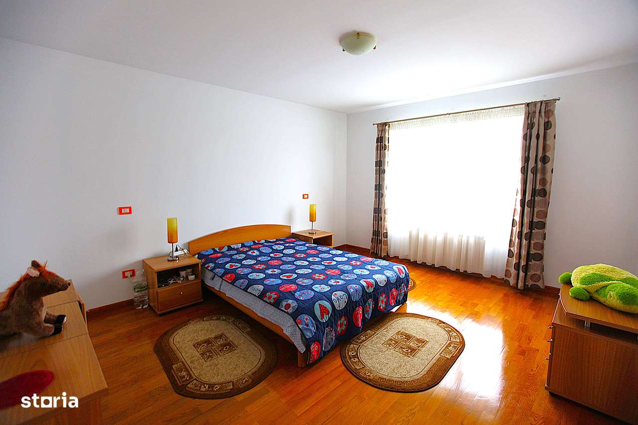 Vila deosebita in cartierul Tractorul-5