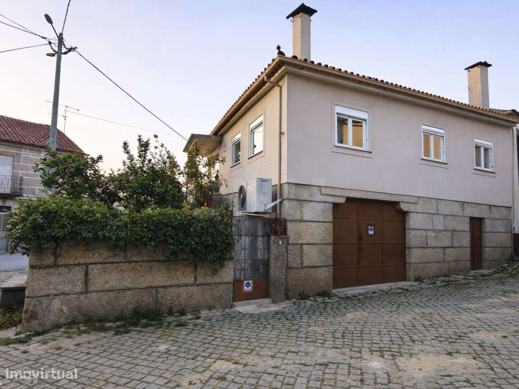 À primeira vista é uma casa como tantas outras. Na prática, é muito... - Grande imagem: 3/34