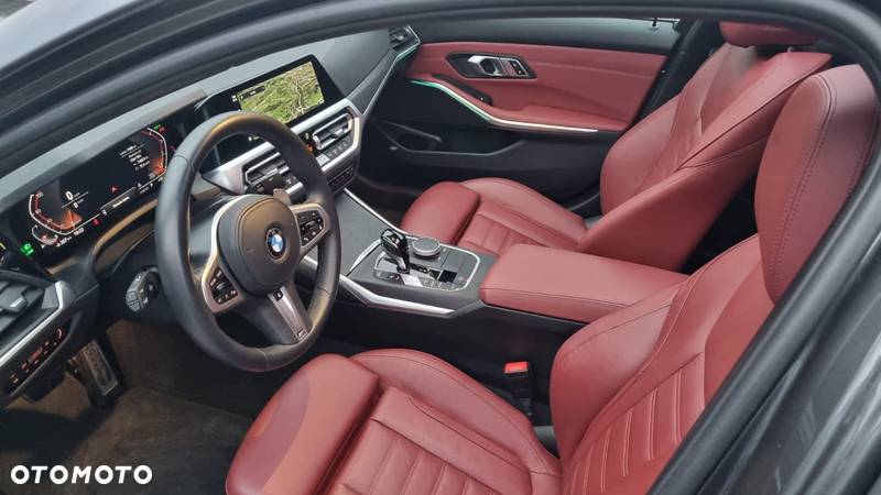 BMW Seria 3 330i M Sport sport - 9