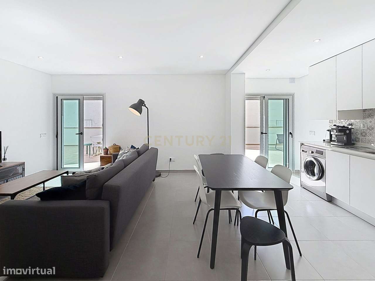 Apartamento T2 em Nazaré, Leiria - Oportunidade Única!-7