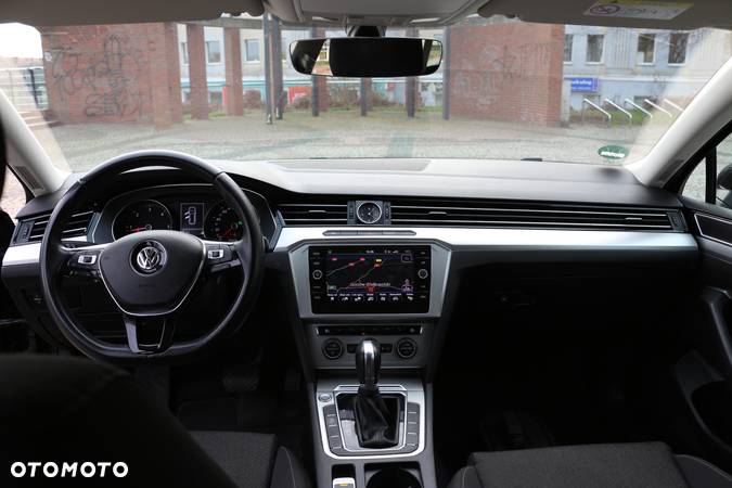 Volkswagen Passat 2.0 TDI BMT Comfortline DSG - 18