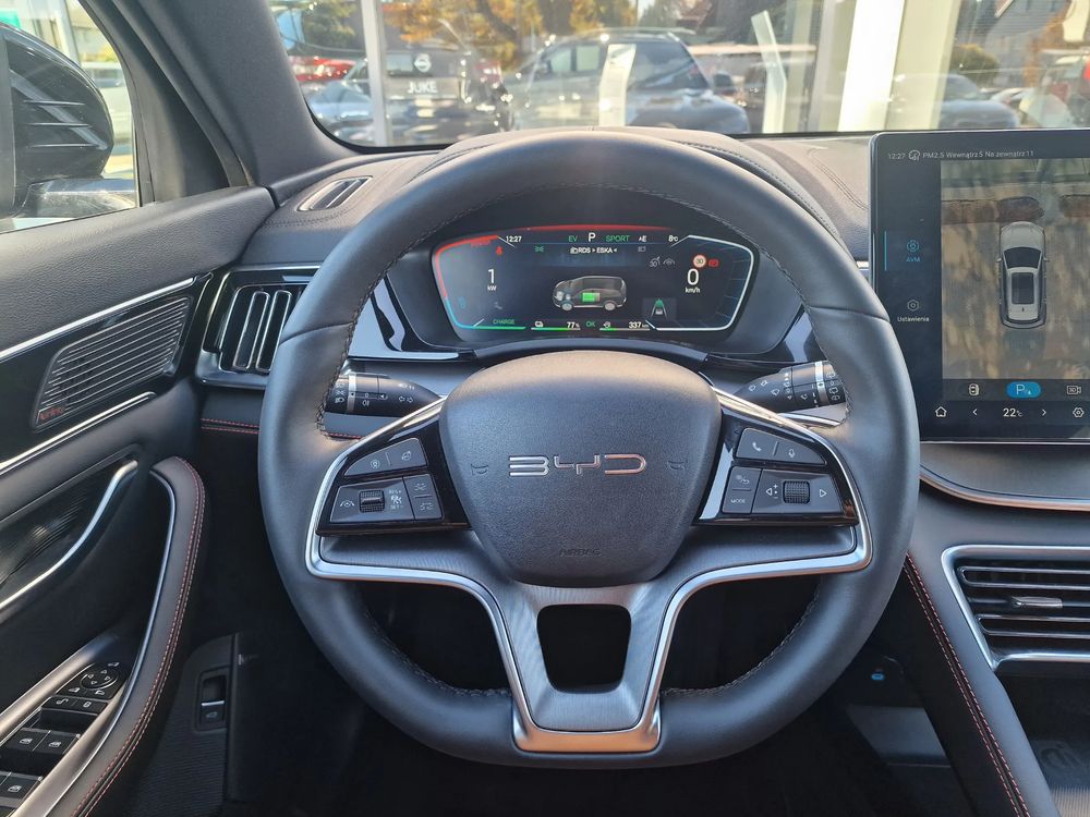 Zasięg 870 km / Head-UP / Audio Infinity / Kamera 360