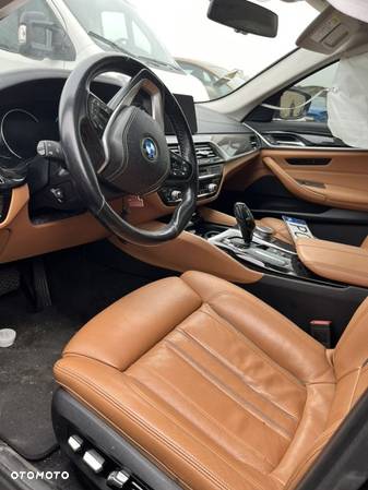 BMW Seria 5 520d xDrive Touring Sport Line - 3