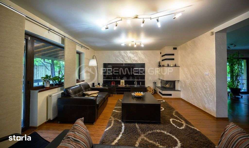 Vila 5 camere, Iasi – Platou Galata, 240mp - Imagine principală: 2/16