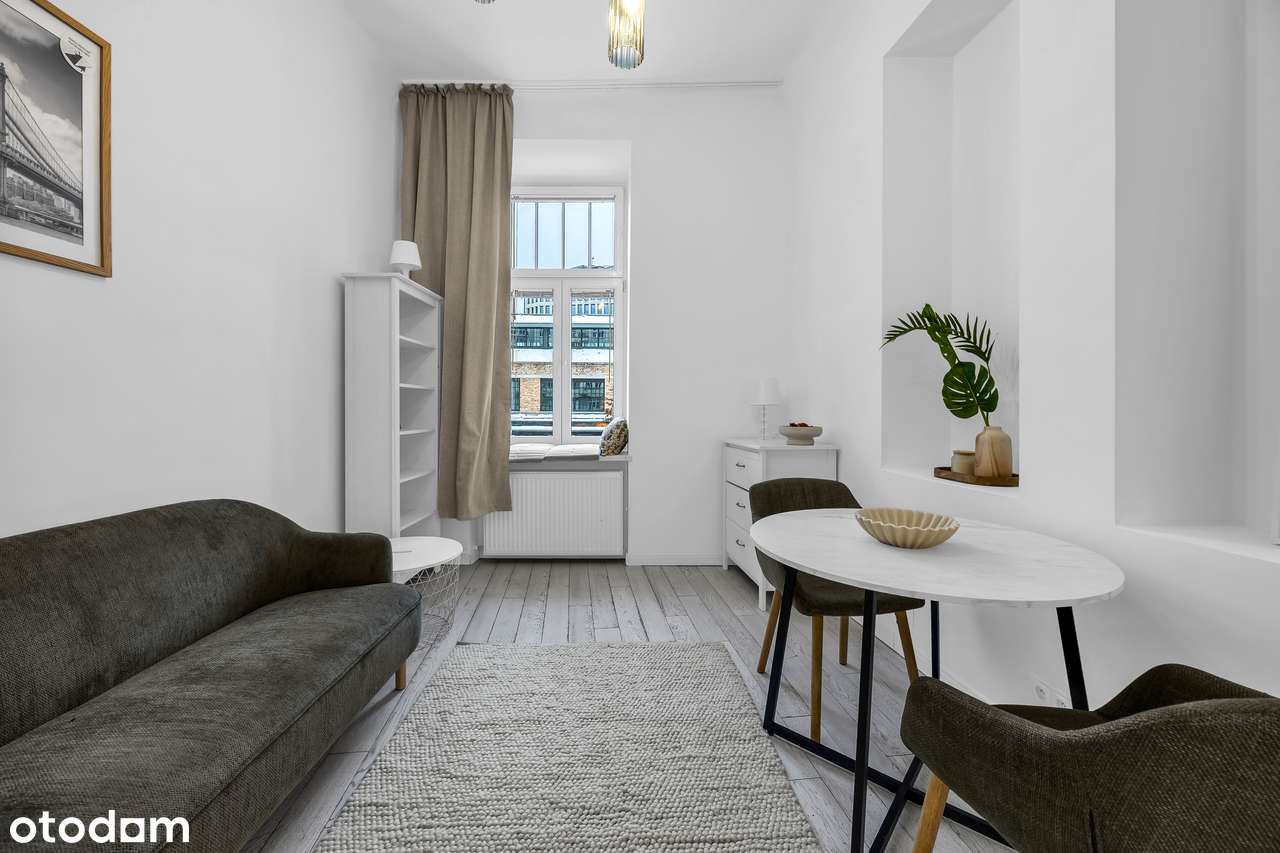 Kawalerka z antresolą przy Hali Koszyki-5