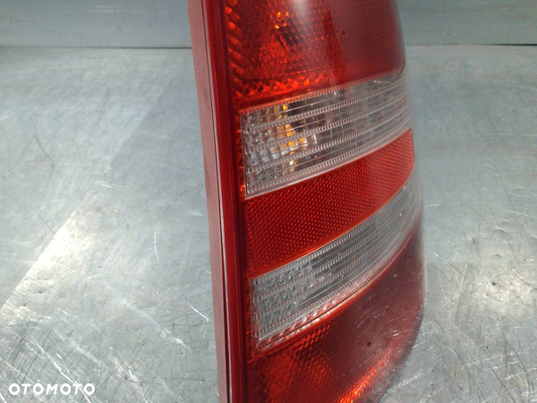 LAMPA TYLNA PRAWA SKODA FABIA I 6Y9945096E   6Y9945112D KOMBI - 9