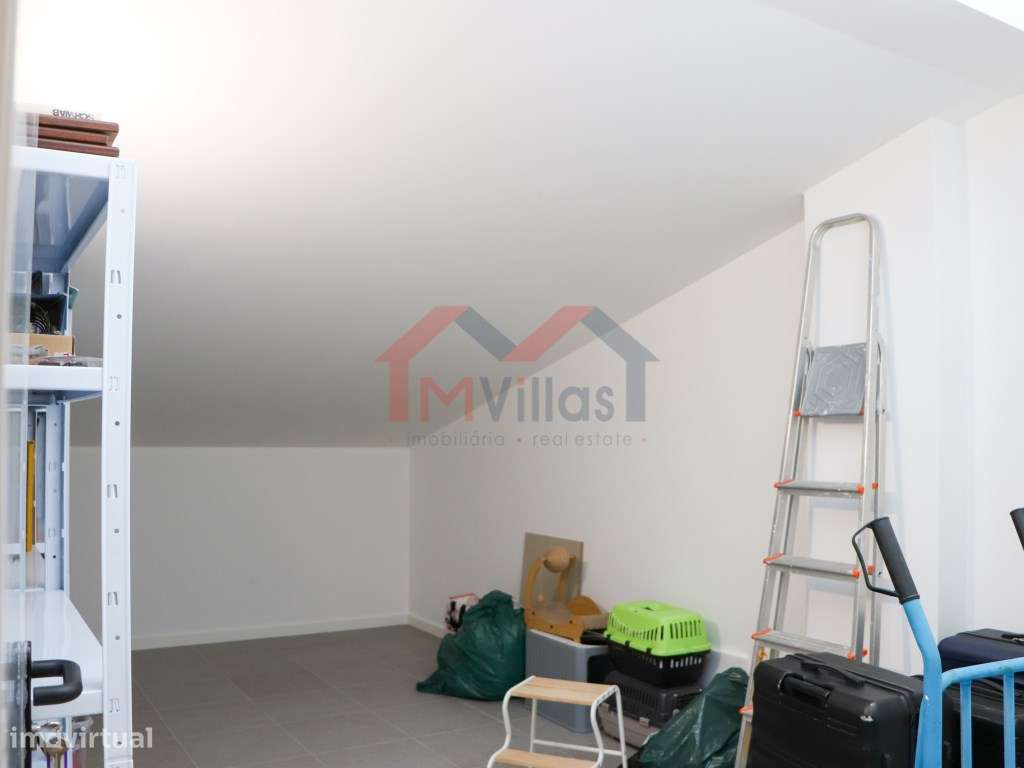 Apartamento T3 com terraço e 2 lugares de garagem no centro- São Br...-28