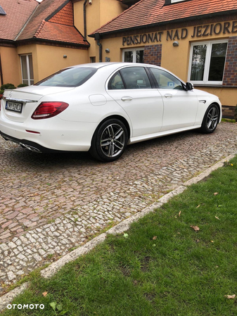 Mercedes-Benz Klasa E 220 d 4-Matic 9G-TRONIC - 4