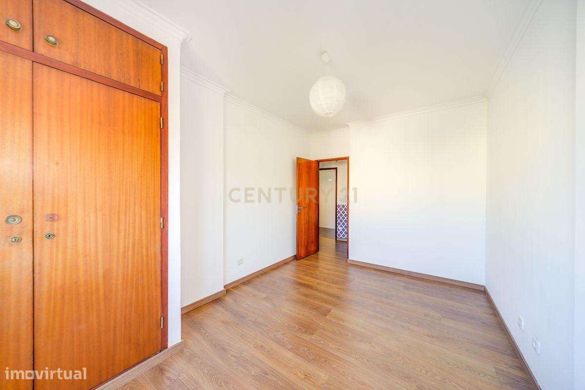 Oportunidade de Investimento no Cacém – T2 com Rendimento Garantido - Grande imagem: 4/19