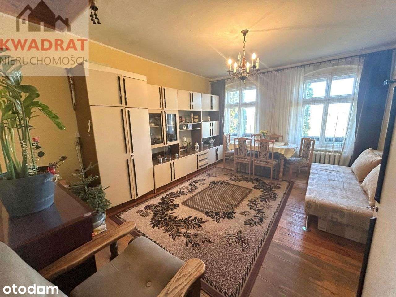 Na sprzedaż dom jednorodzinny z dwoma lokalami Chr-12