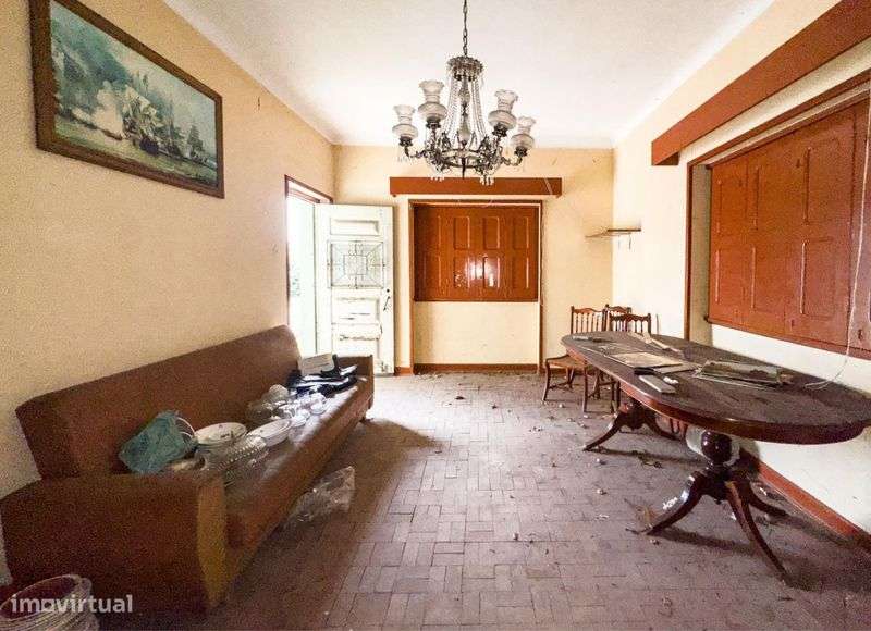 Moradia T4 com Terreno e Garagem em Vilarinho do Bairro – Anadia - Grande imagem: 4/8