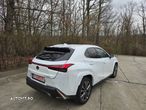 Lexus UX 200 F SPORT - 4