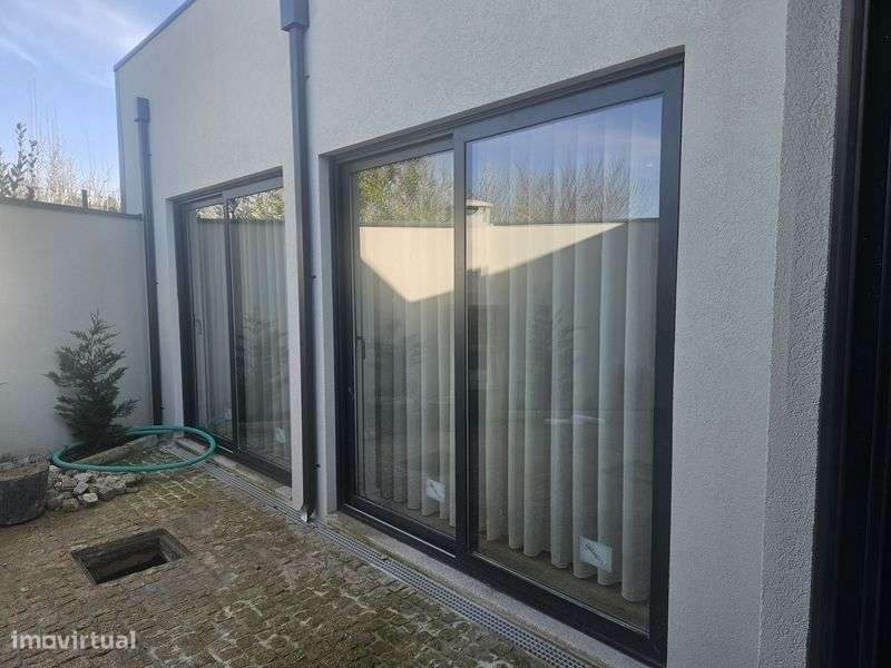 Moradia T3 Térrea em Lavra POSSIBILIDADE DE PERMUTA - Grande imagem: 3/12