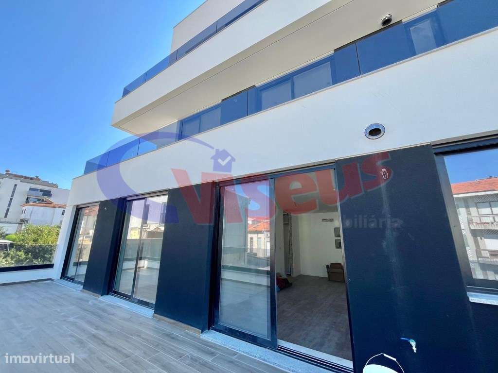 T2 Novo com Terraço Santo Ovídio-24