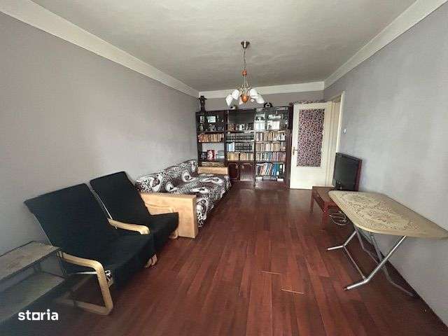 Berceni Piata Sudului Bulevardul Obregia Ap3 camere stradal reabilitat - Imagine principală: 1/20