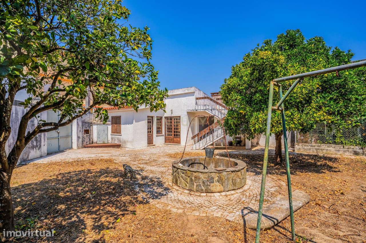 Moradia no Centro das Gaeiras. Uma casa única.-52