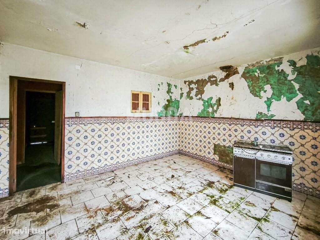 Moradia T2+1 para restauro a 10min Aveiro-6
