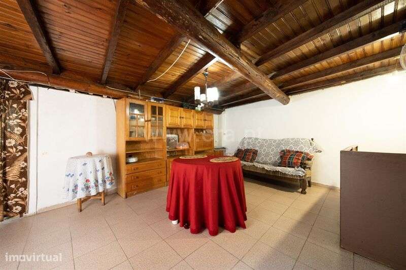 Moradia em Banda T3 / Belmonte, Caria - Grande imagem: 4/12
