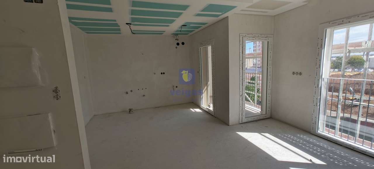 T3 Novo em Santa Marta do Pinhal com Parqueamento - Corroios-20