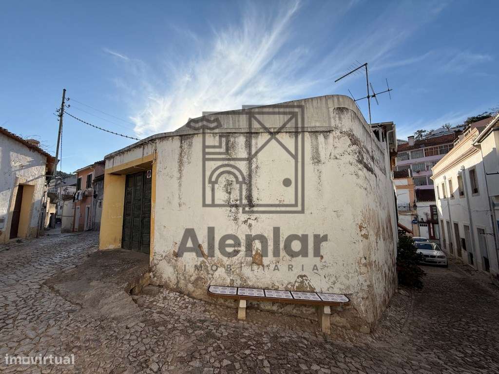 Prédio para remodelação no centro de Alenquer-15