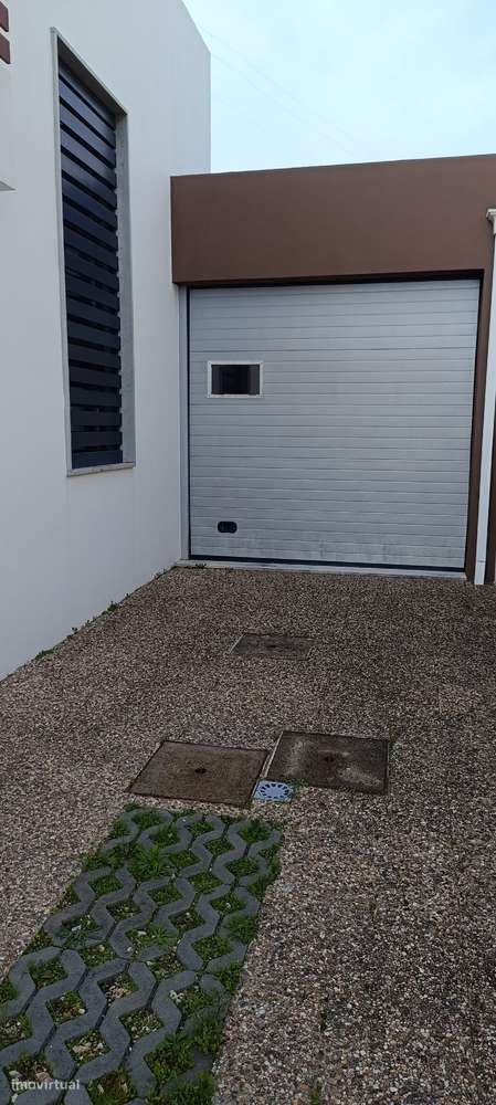 Moradia T4 Isolada na Urbanização do Bonito – Entroncamento-15