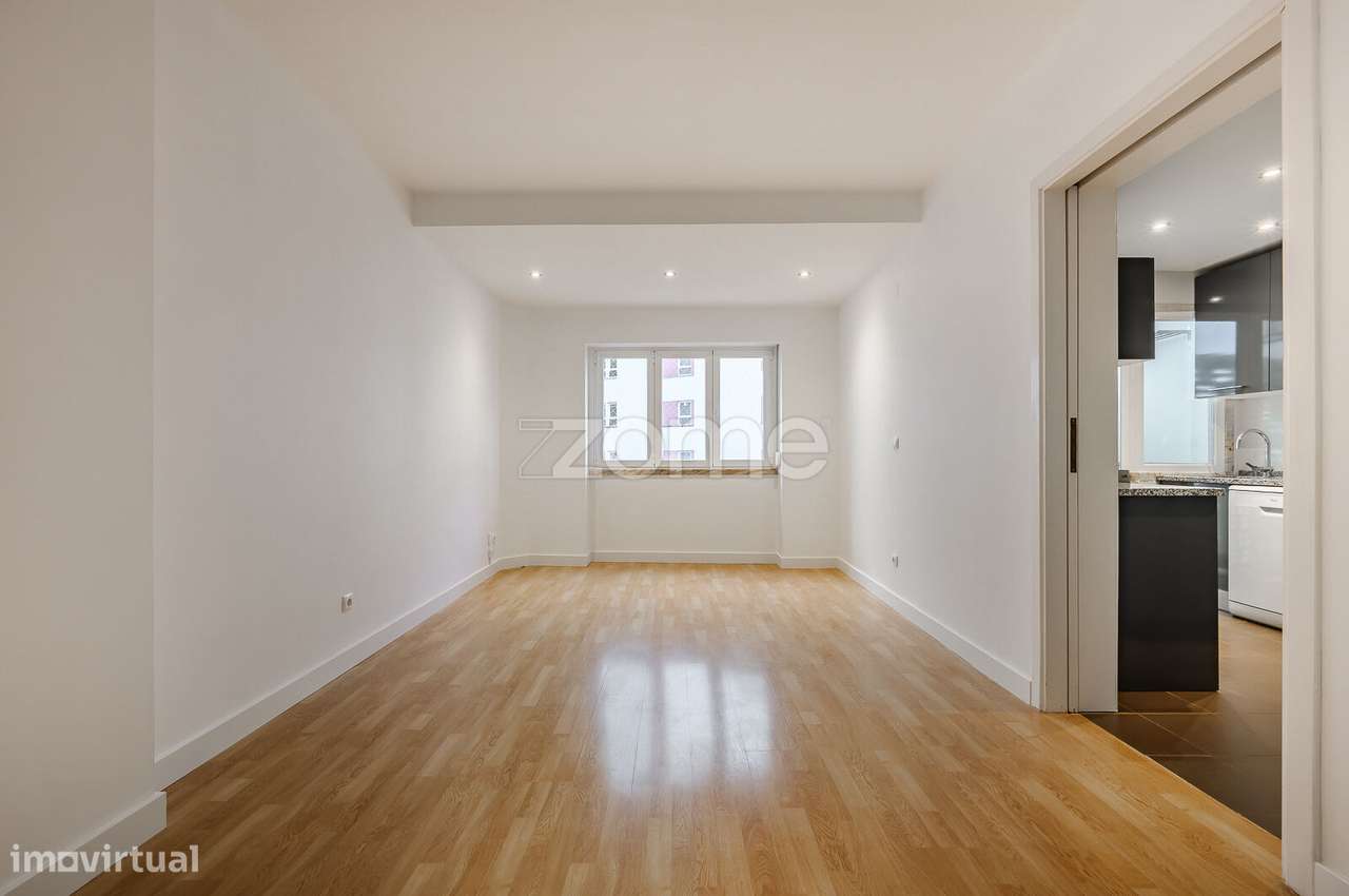 Apartamento T2 para arrendamento - Grande imagem: 2/18