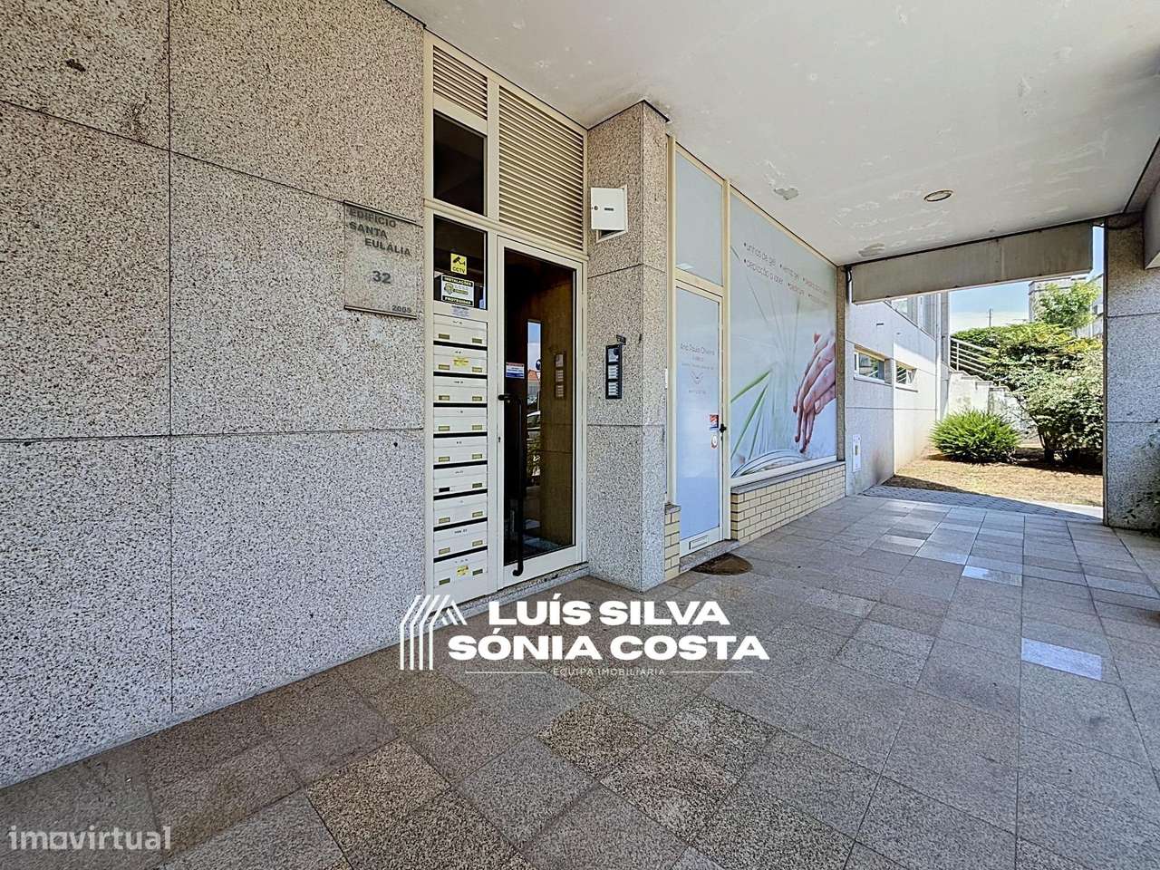 Espaçoso Apartamento T2 c/ Varanda, Garagem & Arrumos Fechados...-25