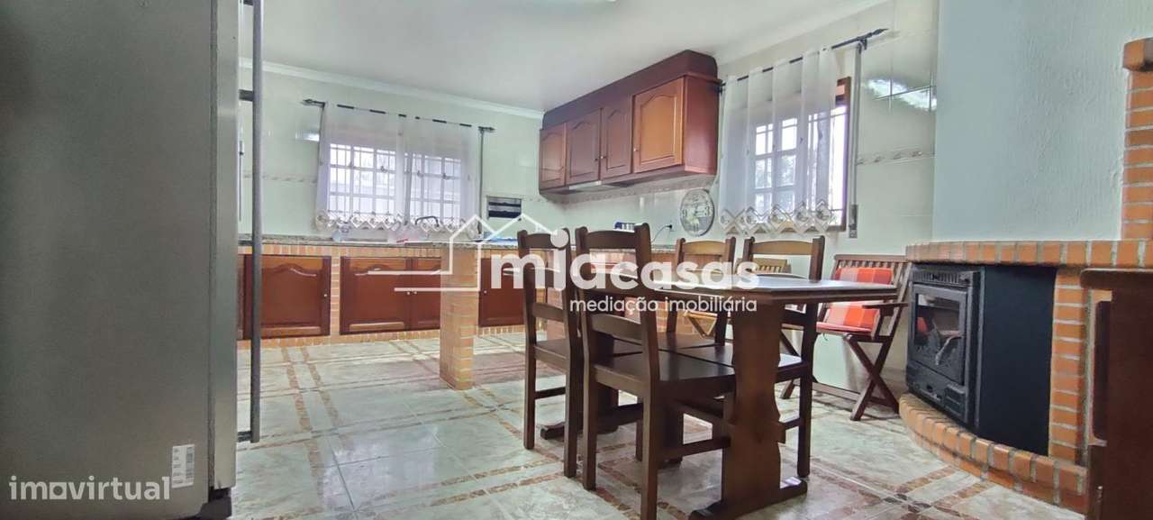 Moradia T4 - Zona de Oiã-7