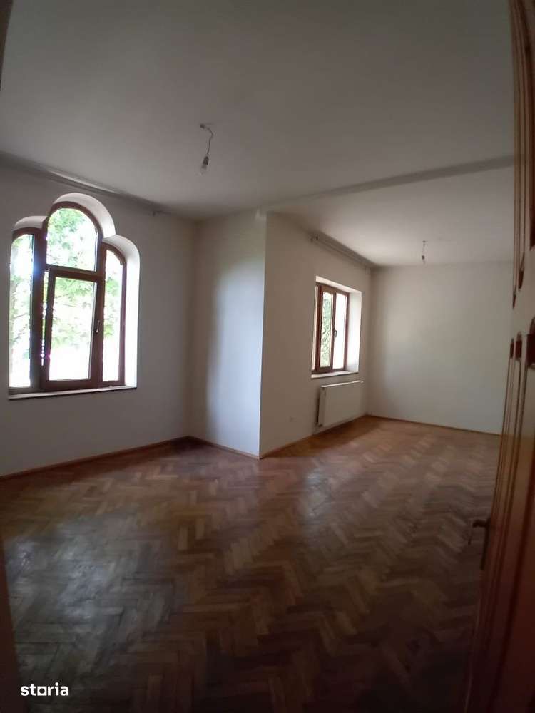 Casa de vanzare - ultracentral Pitesti-16