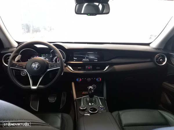 Alfa Romeo Stelvio 2.2 D Super AT8 - 15