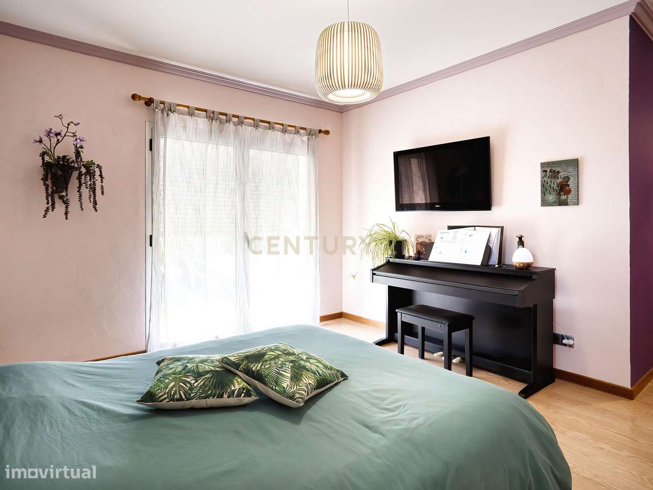 Moradia T4  como nova com Piscina  e vista serra dos Candeiros-29