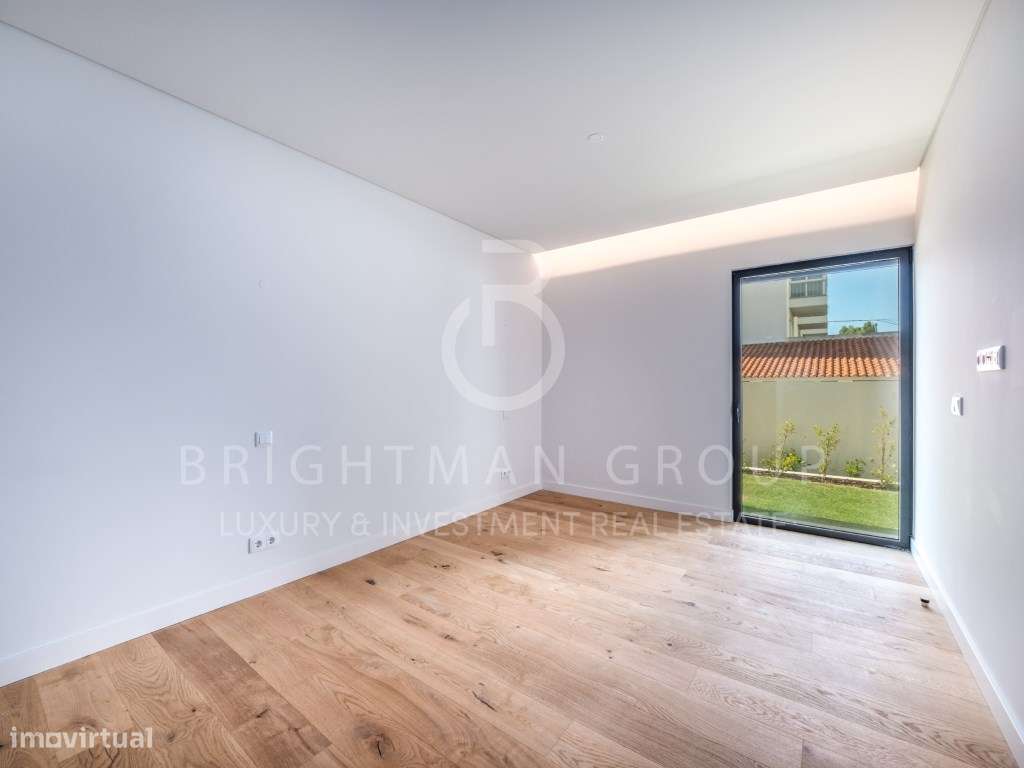 Apartamento T4 com jardim privativa, em Carcavelos-32
