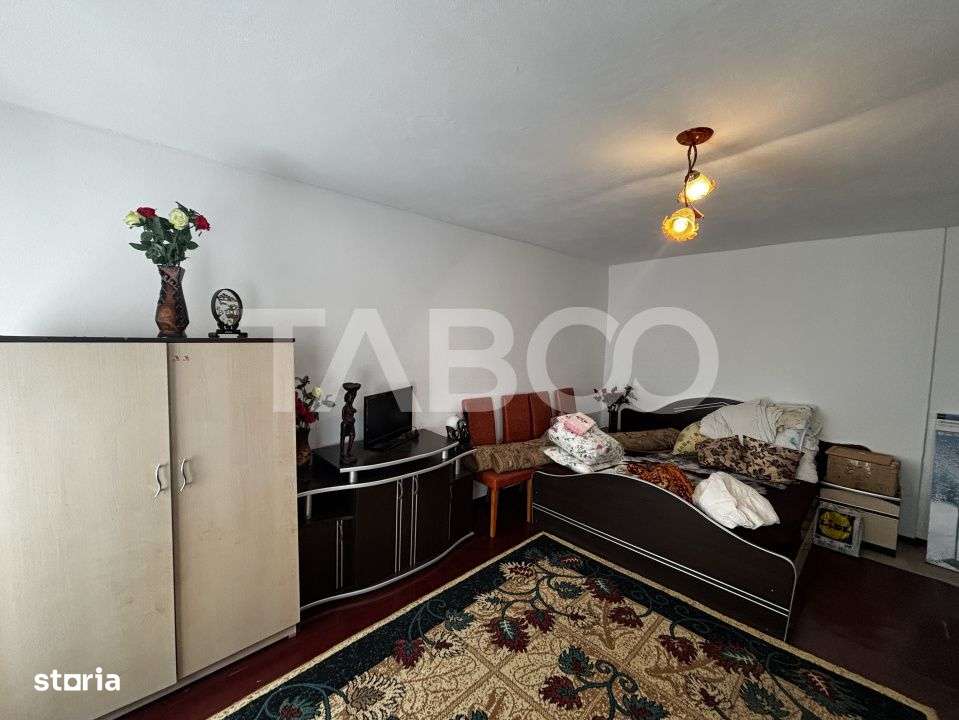 Casa de vanzare cu gradina si curte prima afisare zona Terezian Sibiu - Imagine principală: 4/14