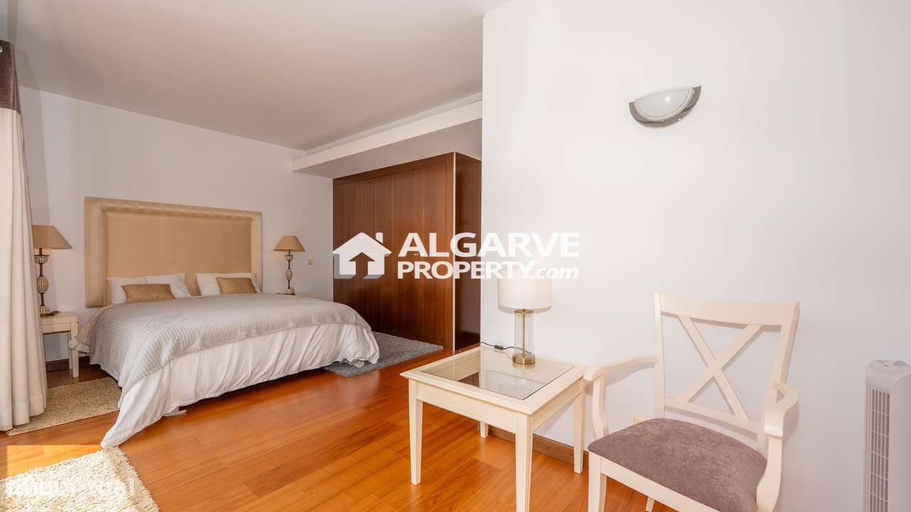 Moradia 5 Quartos no Golfe a 4/5 minutos da praia e marina de Vilamour - Grande imagem: 3/49