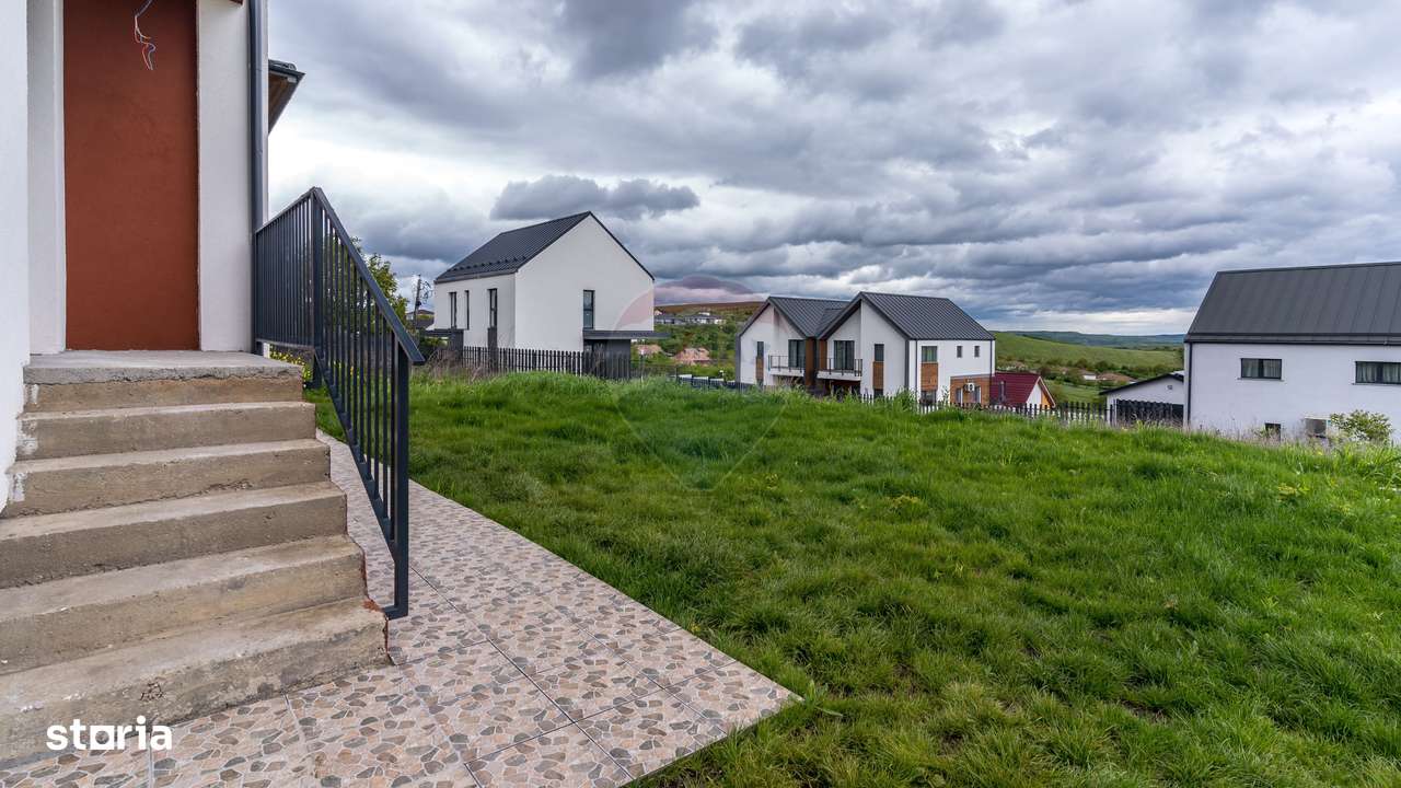 Casa individuala, arhitectura moderna, compartimentare superba, com 0 - Imagine principală: 3/15