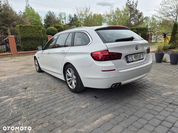 BMW Seria 5 525d xDrive Touring Sport-Aut - 6