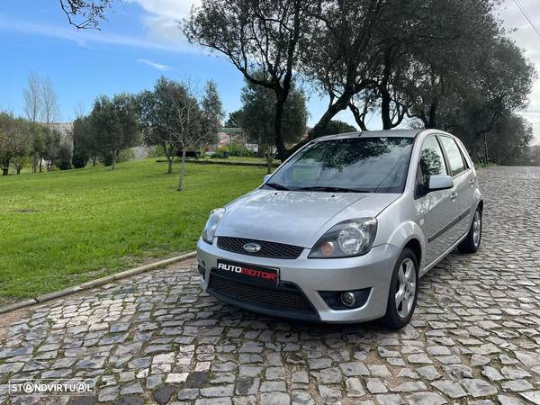 Ford Fiesta 1.4 TDCi Connection - 1