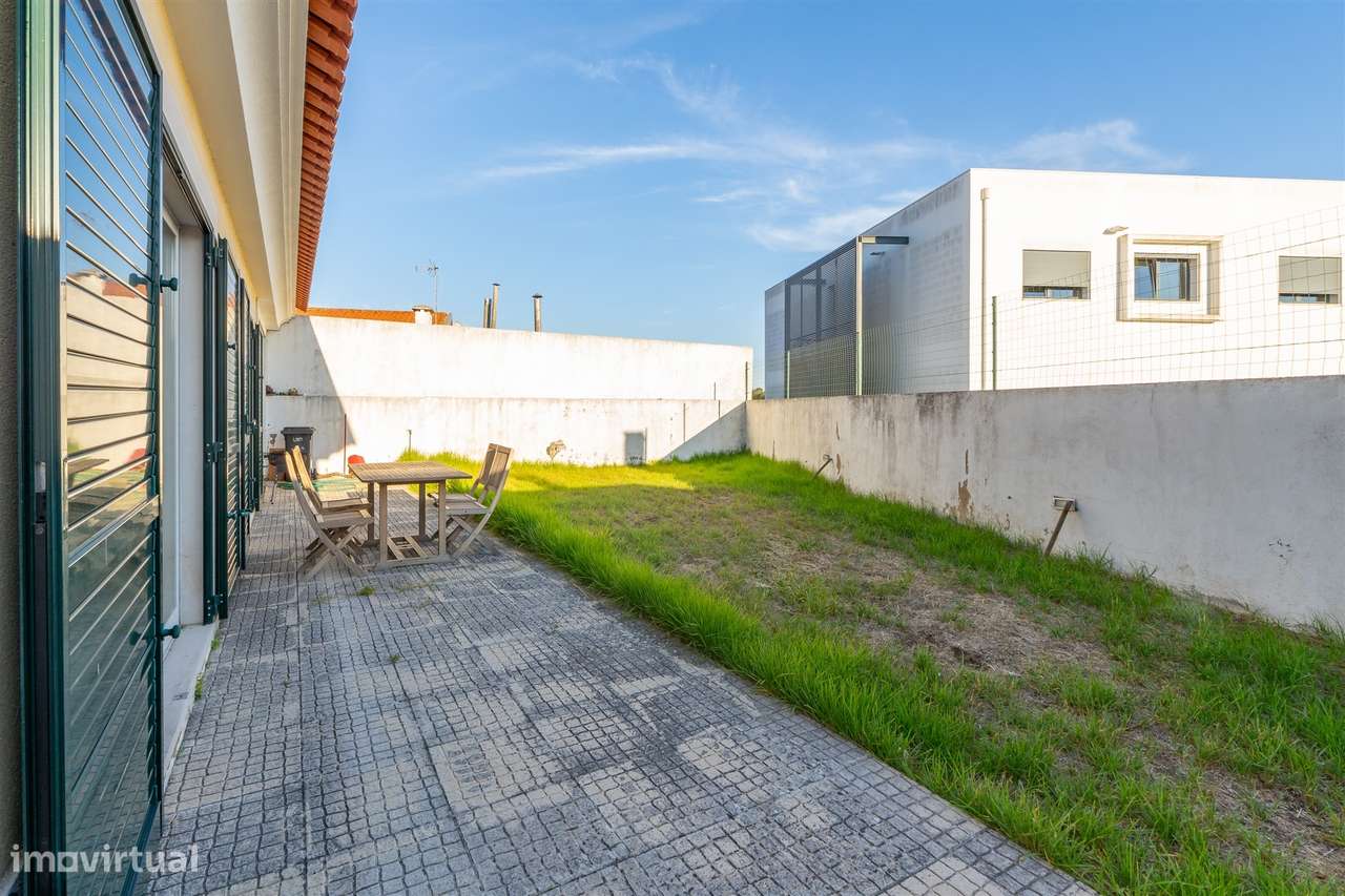 Moradia T3 Independente em Manique de Baixo com Jardim Privativo - Grande imagem: 4/45