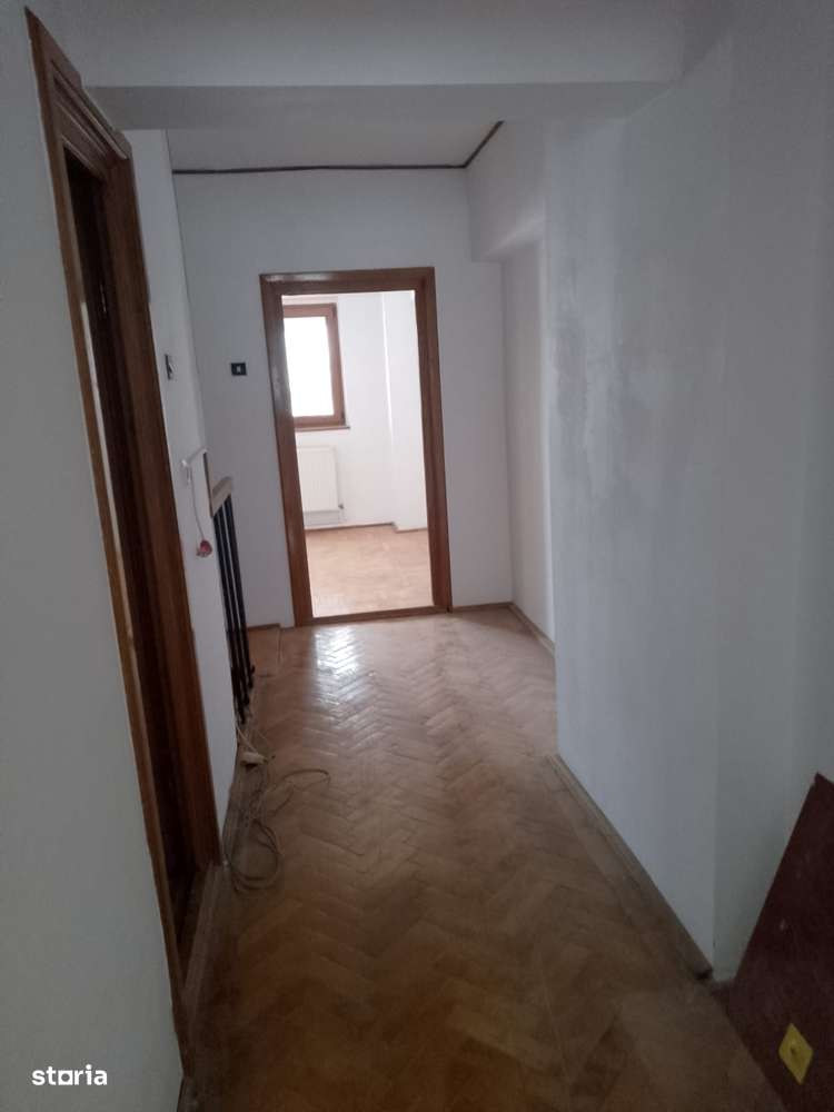 De Vanzare DUPLEX- 3 Camere zona Piata Mare-6