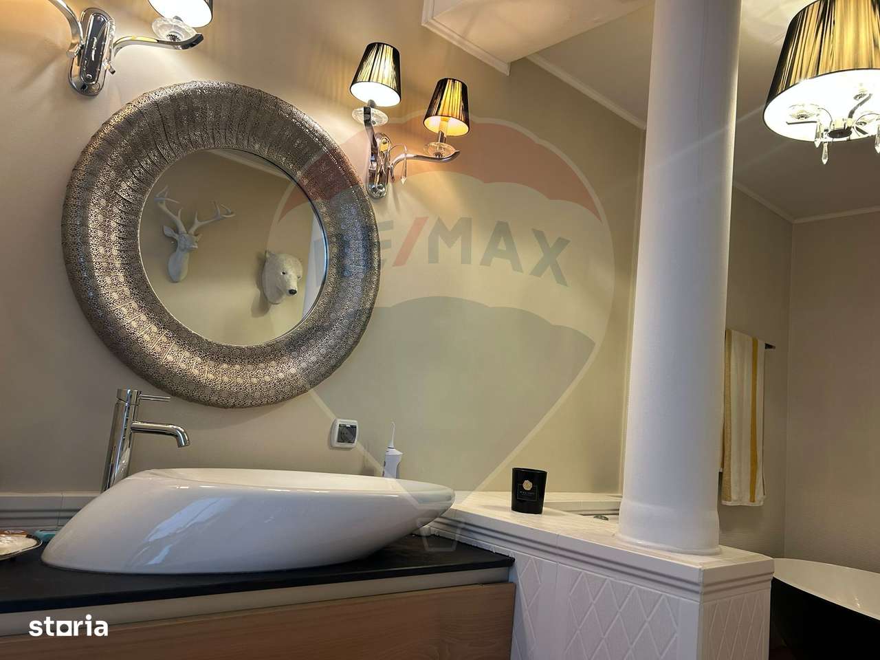 De vanzare apartament de lux pe Blvd. Decebal-13