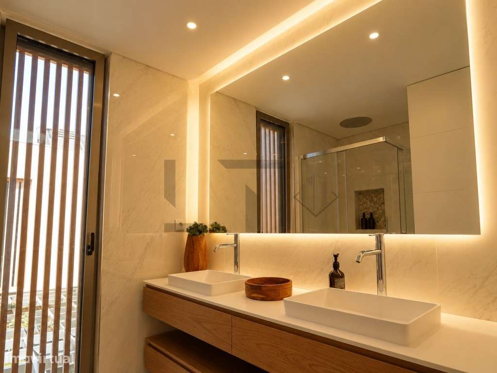 Moradia T5 em Banda com Condominio com Piscina para Venda em Carcav...-36