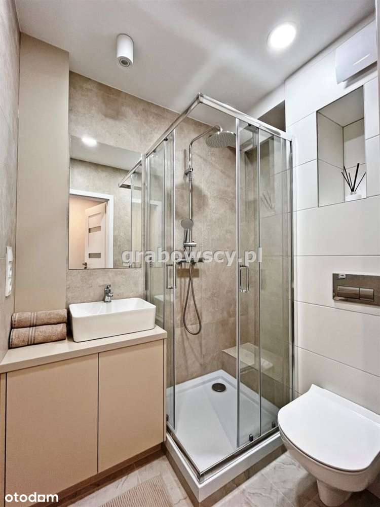 Gotowa do zamieszkania - kawalerka w centrum!-8