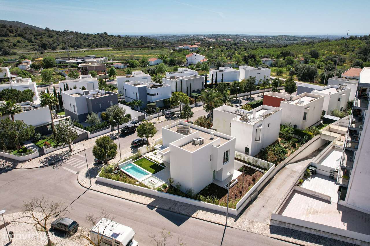 Exclusividade e Sofisticação. A Sua Nova Casa de Luxo no Algarve – Mor - Grande imagem: 3/27