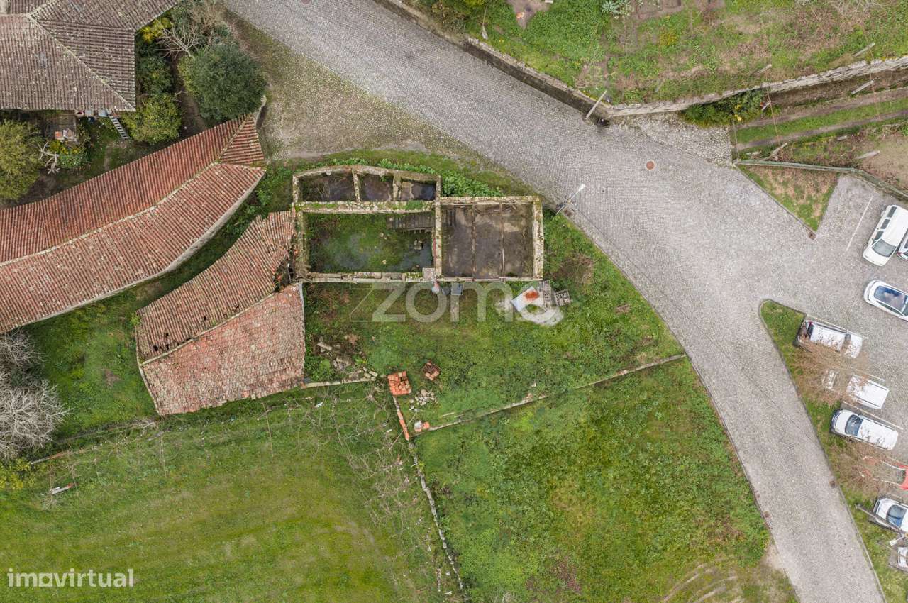 Ruína Em em Oliveira de S. Pedro com Projeto Aprovado-12