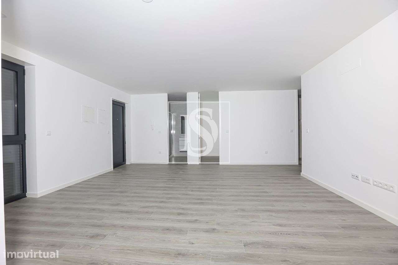 T3 c/ NOVO c/ 115 m² + Lugar de Garagem | Junto ao IPCA-8